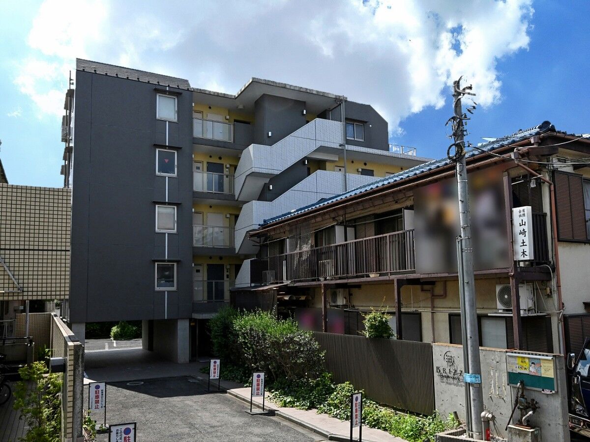 ブライズ中野中央の外観